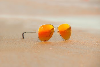 Free Photo of sunglasses, eyewear, ray-ban