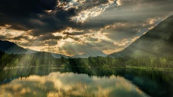 Free Photo of sunlight, clouds, lake
