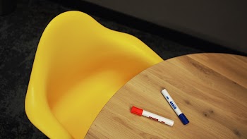 Free Photo of table, chair, markers