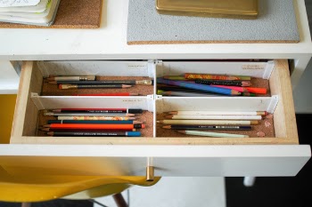 Free Photo of table, drawer, pen