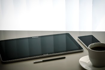 Free Photo of technology, table, stylus