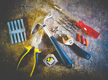 Free Photo of tools, hammer, screwdriver