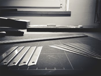 Free Photo of tools, materials, razor blades