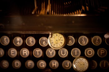 Free Photo of typewriter, letters, clock