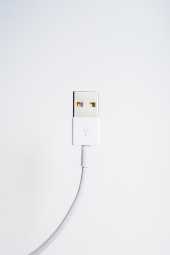 Free Photo of usb, cord, white