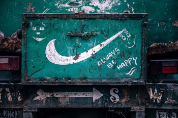 Free Photo of vandal, paint, green