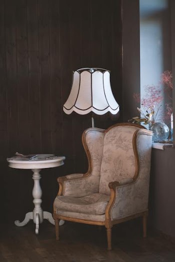 Free Photo of vintage, chair, lamp