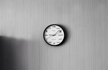 Free Photo of wall, clock, circle