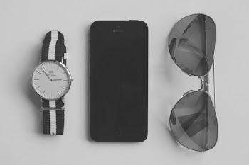 Free Photo of watch, sunglasses, accessories