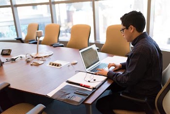 Free Photo of web developer, conference room, coding