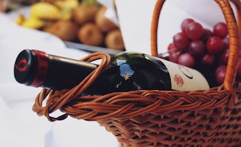 Free Photo of wine, bottle, grapes