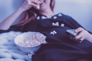 Free Photo of woman, eating, popcorn