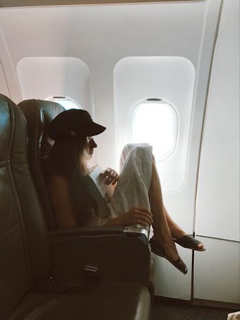 Free Photo of woman, legs, plane