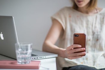 Free Photo of woman, mobile, hone