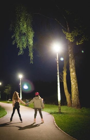 Free Photo of woman, rollerblading, night