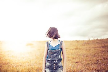 Free Photo of woman, sunset, field
