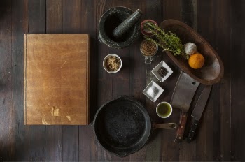 Free Photo of wood, cuttingboard, grinder