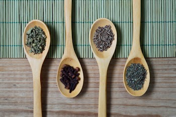 Free Photo of wood, spoon, condiments