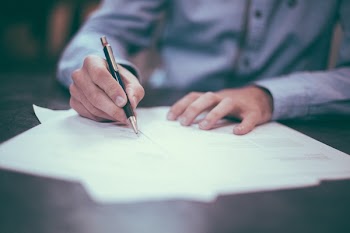 Free Photo of writing, paper, pen