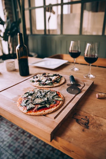 Free pizza and red wine | Free Photo - rawpixel