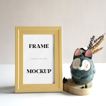 Free Small Frame with Figure Mockup