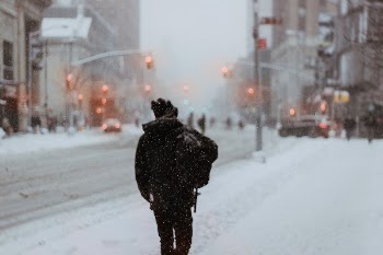 Free snowing city image, public | Free Photo - rawpixel