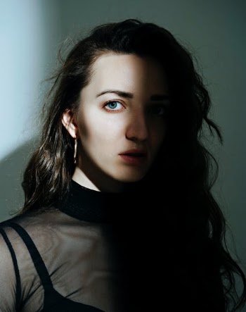 Free stock photo of beautiful, blue eyes, brunette