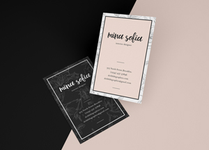 Free Stylish Floating Business Card Mockup PSD Template maind sefia ve pipce sefice 