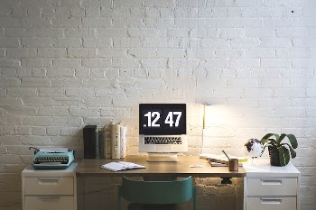 Free trendy, organized office desk | Free Photo - rawpixel