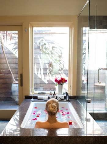 Free woman at a spa | Free Photo - rawpixel