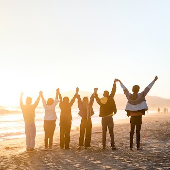 Freedom people background, happiness and hope… | Free stock photo | High Resolution image