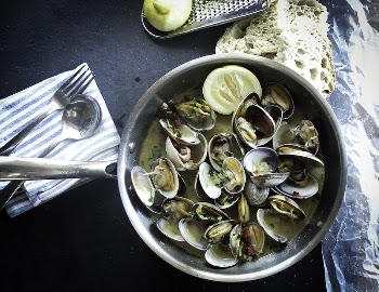 Fresh clam and mussel boil | Free Photo - rawpixel