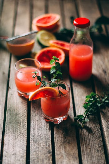 Fresh grapefruit juice 