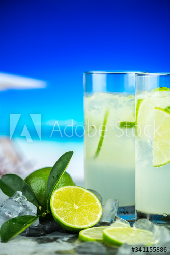Fresh lime drinks macro shot