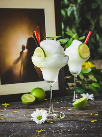 Fresh lime margarita 