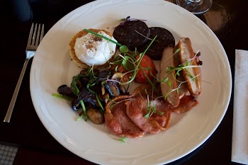          Fried Breakfast in Restaurant Free Photo     