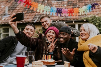 Friends taking a  group | Free Photo - rawpixel