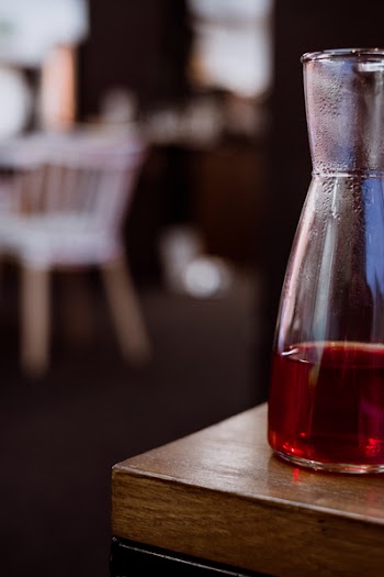 Fruit tea in a glass tea pot 6