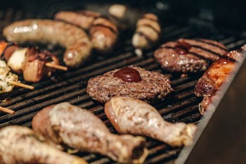 Full Bbq With Burgers And Bbq Sauce