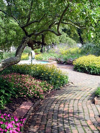 garden_walkway.jpg