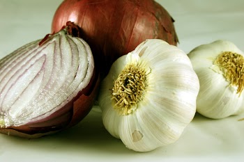 garlic_onions2.jpg