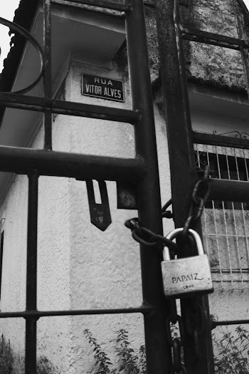 Gate With Chain