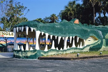 Gator mouth at entrance, Gator Jungle, Route… | Free public domain photo