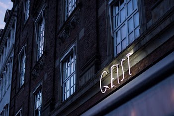Geist building