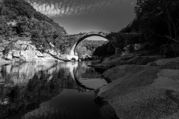 Genoa bridge with arch