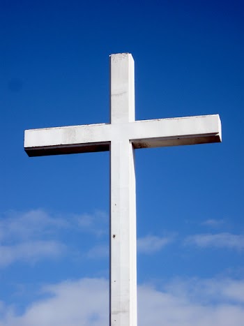 Giant_Cross_1785.JPG