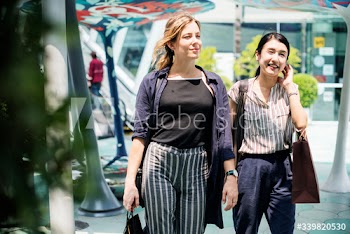 Girlfriends shopping around the city
