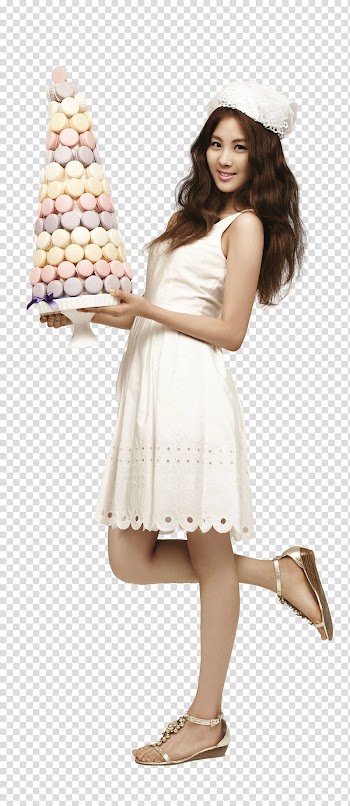 Girls Generation SNSD, woman standing holding Christmas tree transparent background PNG clipart