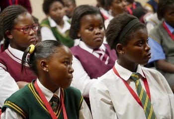Girls in Science talk at Mae | Free Photo - rawpixel