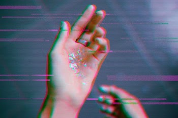 Glitch PSD effect overlay in 3d tone… | Free stock illustration | High Resolution graphic